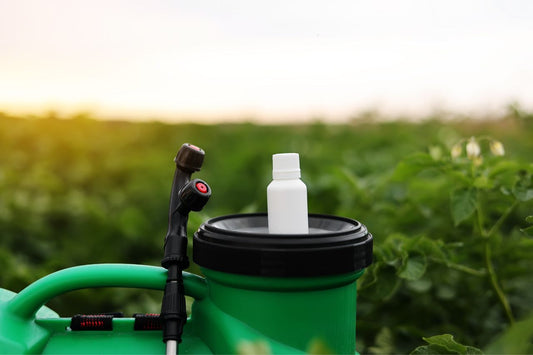 En grøn pesticidspray