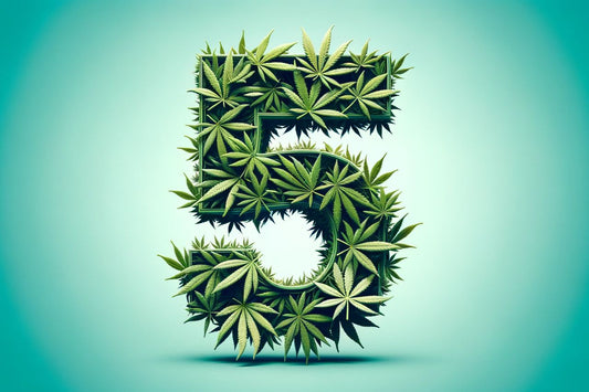  Cannabisblade danner et nummer fem